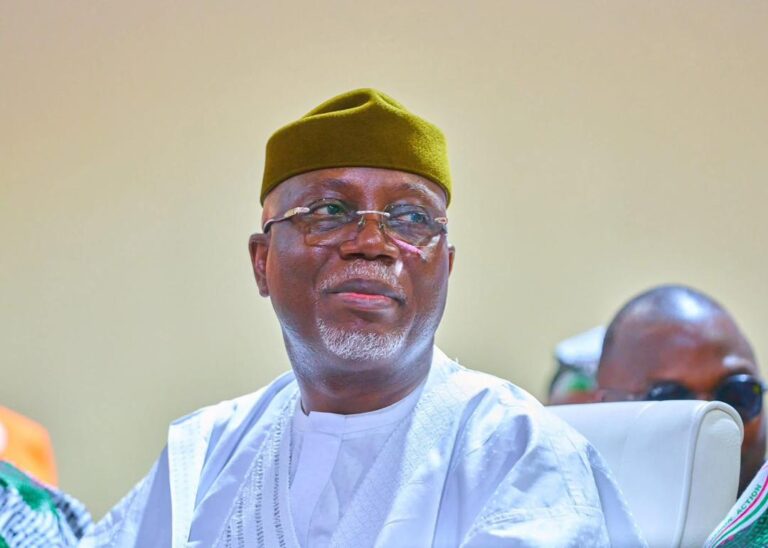 GOV AIYEDATIWA SETS UP COMMITTEE TO REVIEW MINIMUM WAGE IMPLEMENTATION AT RUGIPO