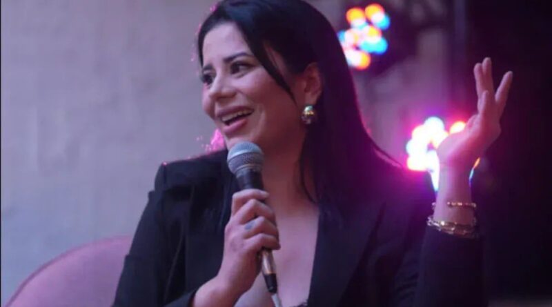 Ex-porn star sworn in as Colombian senator