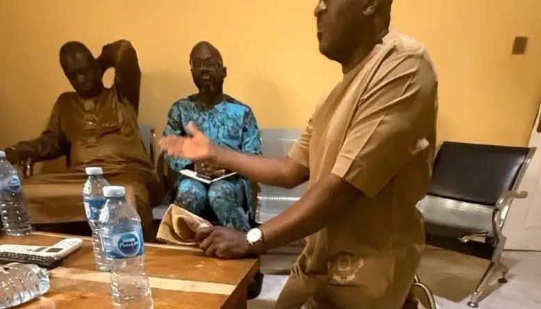 Desmond Elliot begs Gbajabiamila for forgiveness, seeks return to APC
