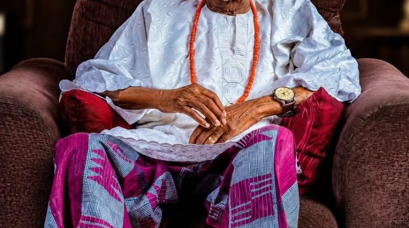 ADEOLA FYNCH MOURNS PA REUBEN FASORANTI, DESCRIBES HIM AS AN INSTITUTION