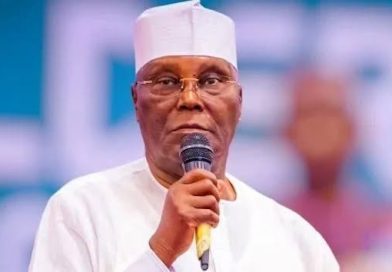 ‘How did you transfer N750bn to people without phones?’ — Atiku tackles APC chair